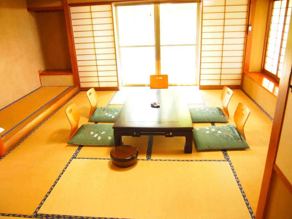 Hotel Ukai Fuefuki Rom bilde